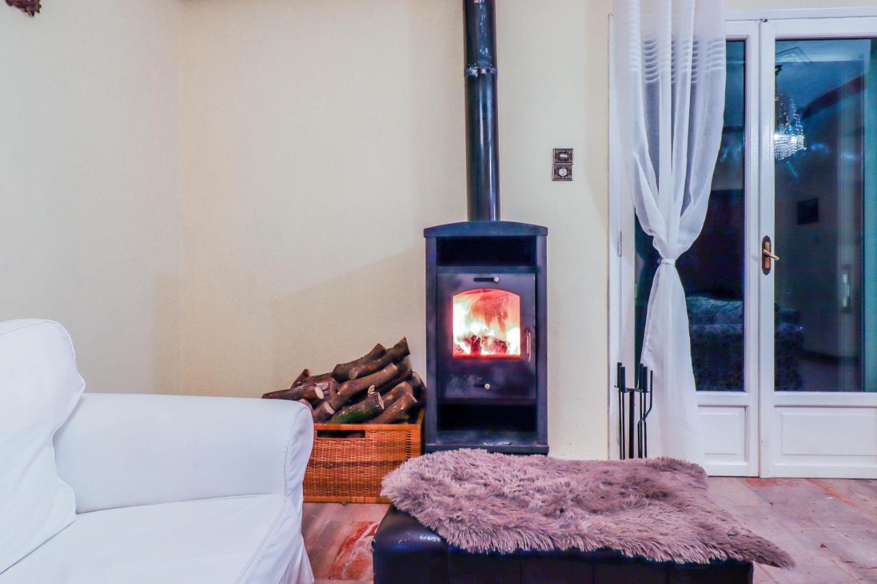 Country Home Genesi 20 Min From Trikala エクステリア 写真